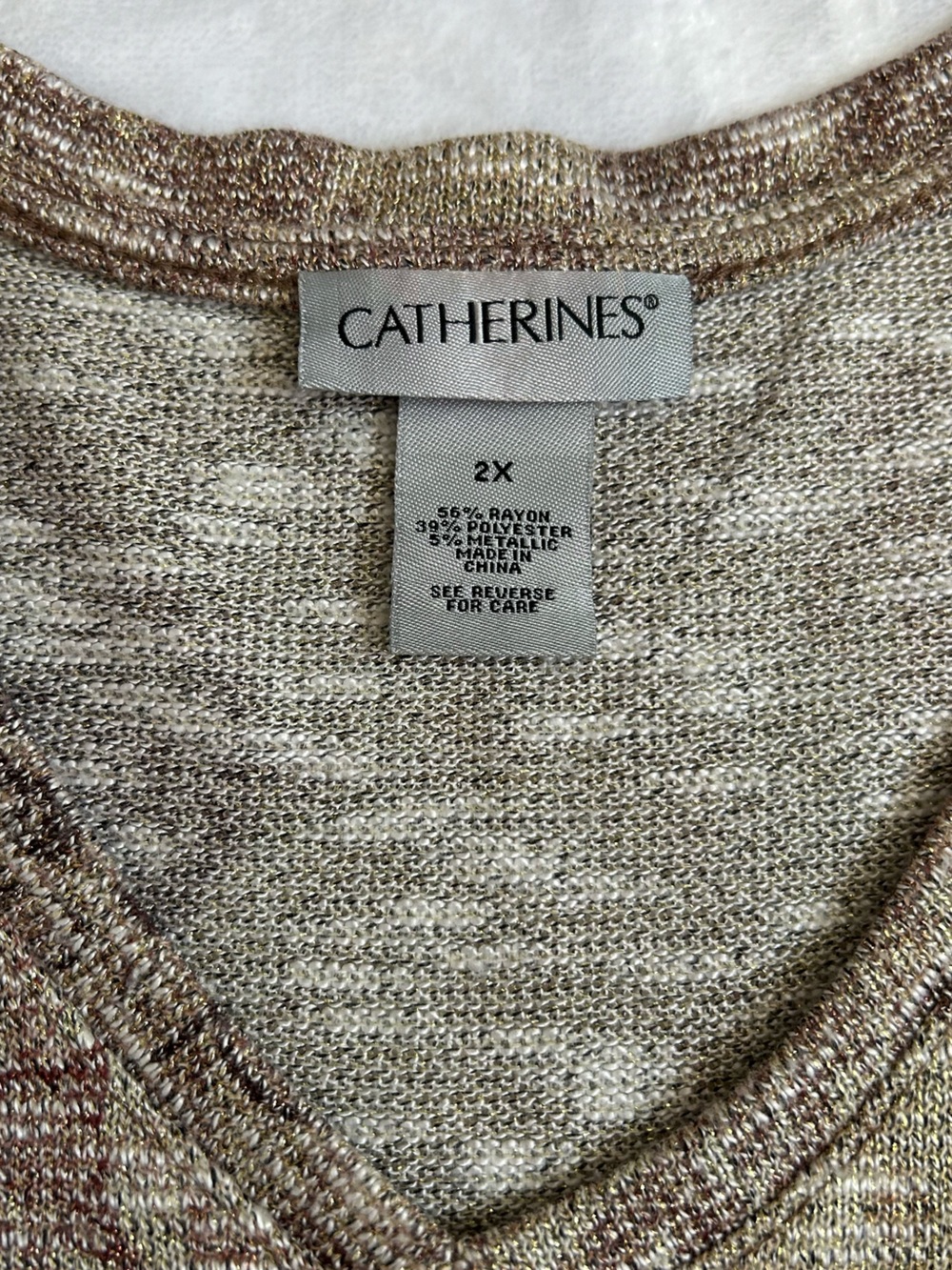 Catherines 2X V Neck Blouse - Picture 4 of 9